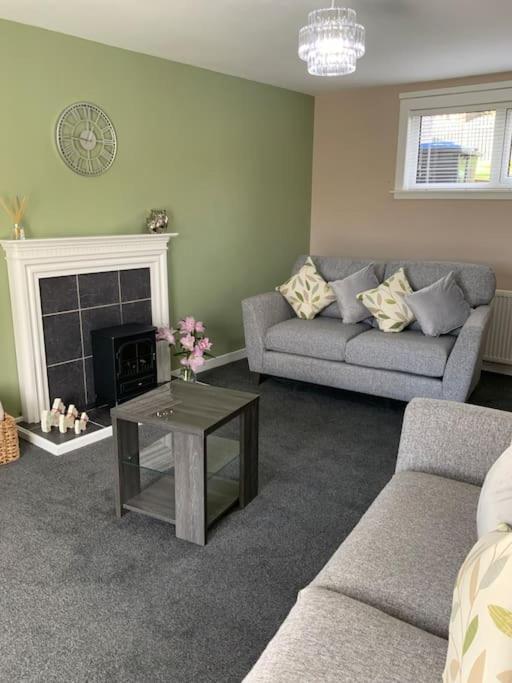 Home From Home, 3 Bedroom House In Hawick Exterior foto